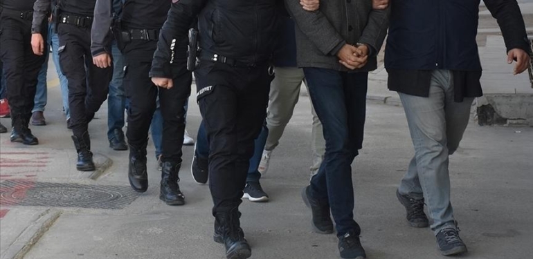 Paravan şirket zinciri deşifre oldu! 18 ilde dev kara para operasyonu