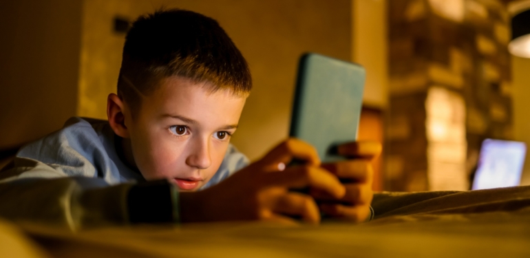 Portekiz’de çocuklara sosyal medya düzenlemesi. Hem yasak hem ebeveyn denetimi geliyor