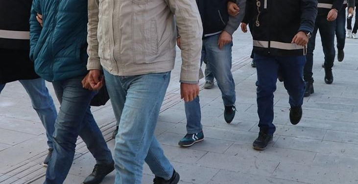 Sahte oturum çetesi çökertildi! 3 ilde operasyon