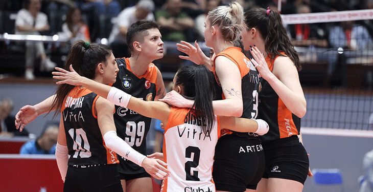 Saliha Şahin’in ayrılığı sonrası Zeren’den sürpriz transfer!