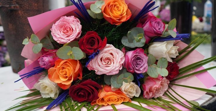 Sevgililer için gül 200, orkide 2 bin liradan başlıyor