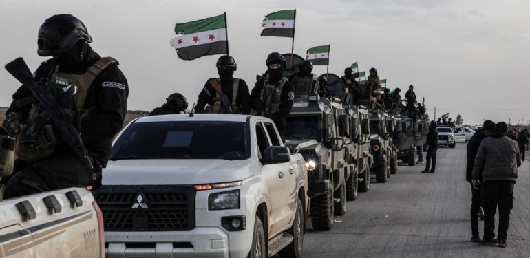 Suriye ordusu ABD’nin çekildiği hava üssünü teslim aldı