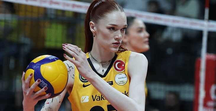 VakıfBank, voleybol derbisinde Fenerbahçe’yi 4 sette devirdi!