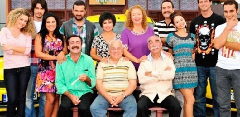 Yeniden başlayacağı yalanlanmıştı: Akasya Durağı’nın yayınlanacağı tarih belli oldu